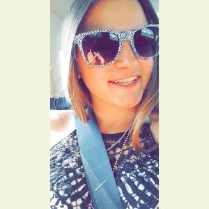 Meet your Posher, Lorissa